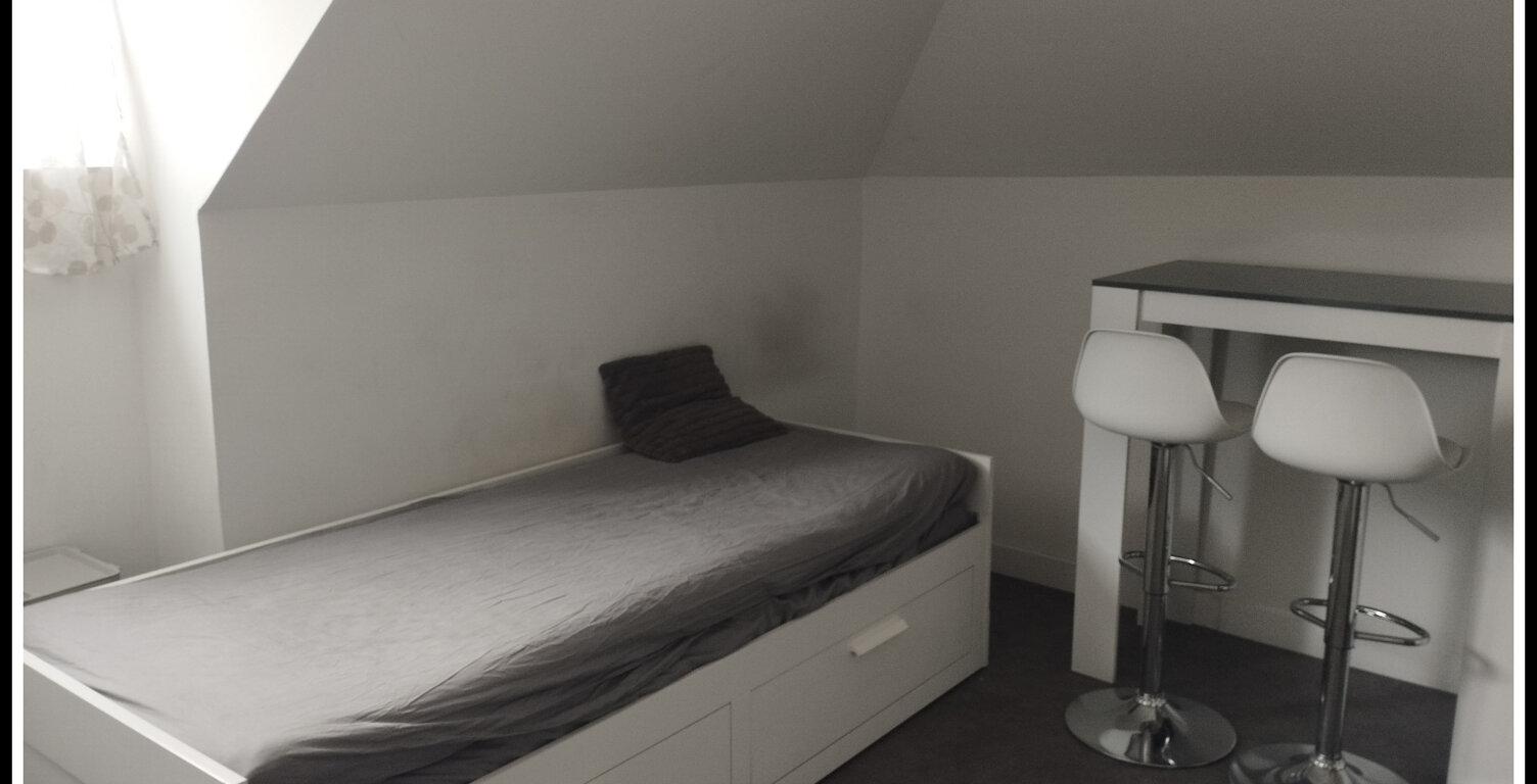 Studio meublé de 9m² à louer à Valenciennes — photo 1