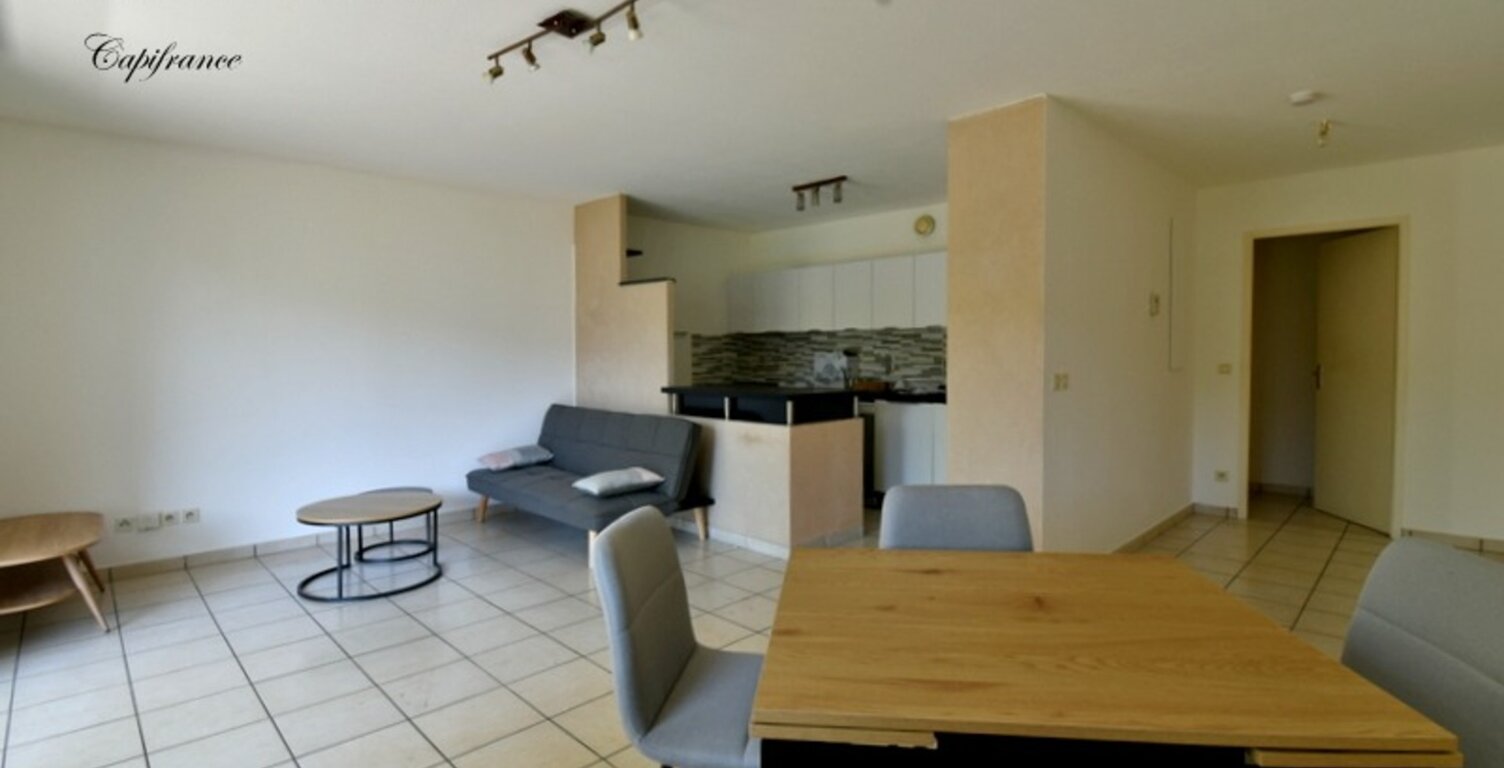 Appartement meublé à louer 3 pièces ANNEMASSE (74) avec balcon, parking privatif et piscine — photo 1