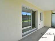 Appartement meublé à louer 3 pièces ANNEMASSE (74) avec balcon, parking privatif et piscine — photo 4