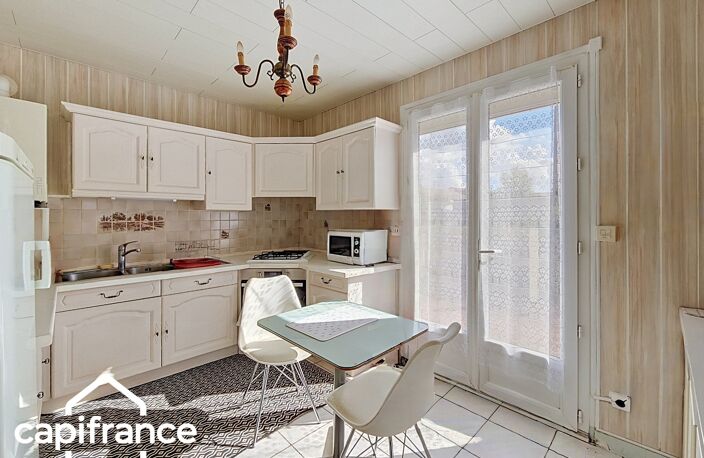 Maison de plain-pied 56 m² – 2 chambres – garage et dépendance – terrain 336 m² – Thouars — photo 2