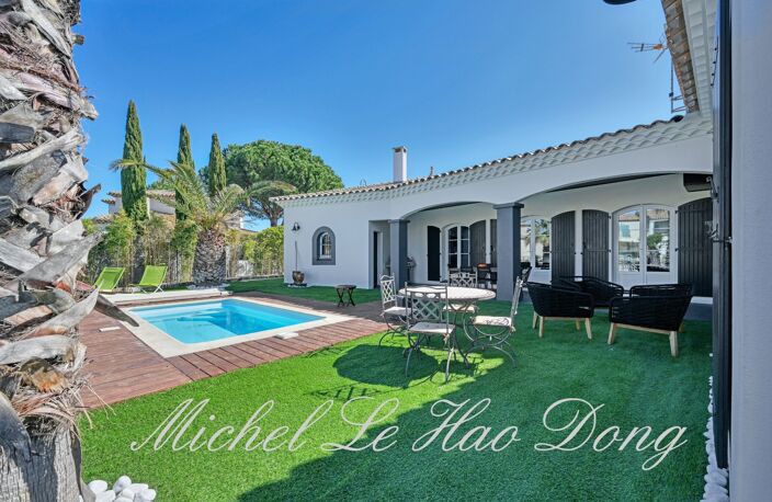 Dpt Gard (30), à vendre AIGUES MORTES maison P5 de 155,03 m² - Terrain de 536 m² — photo 5
