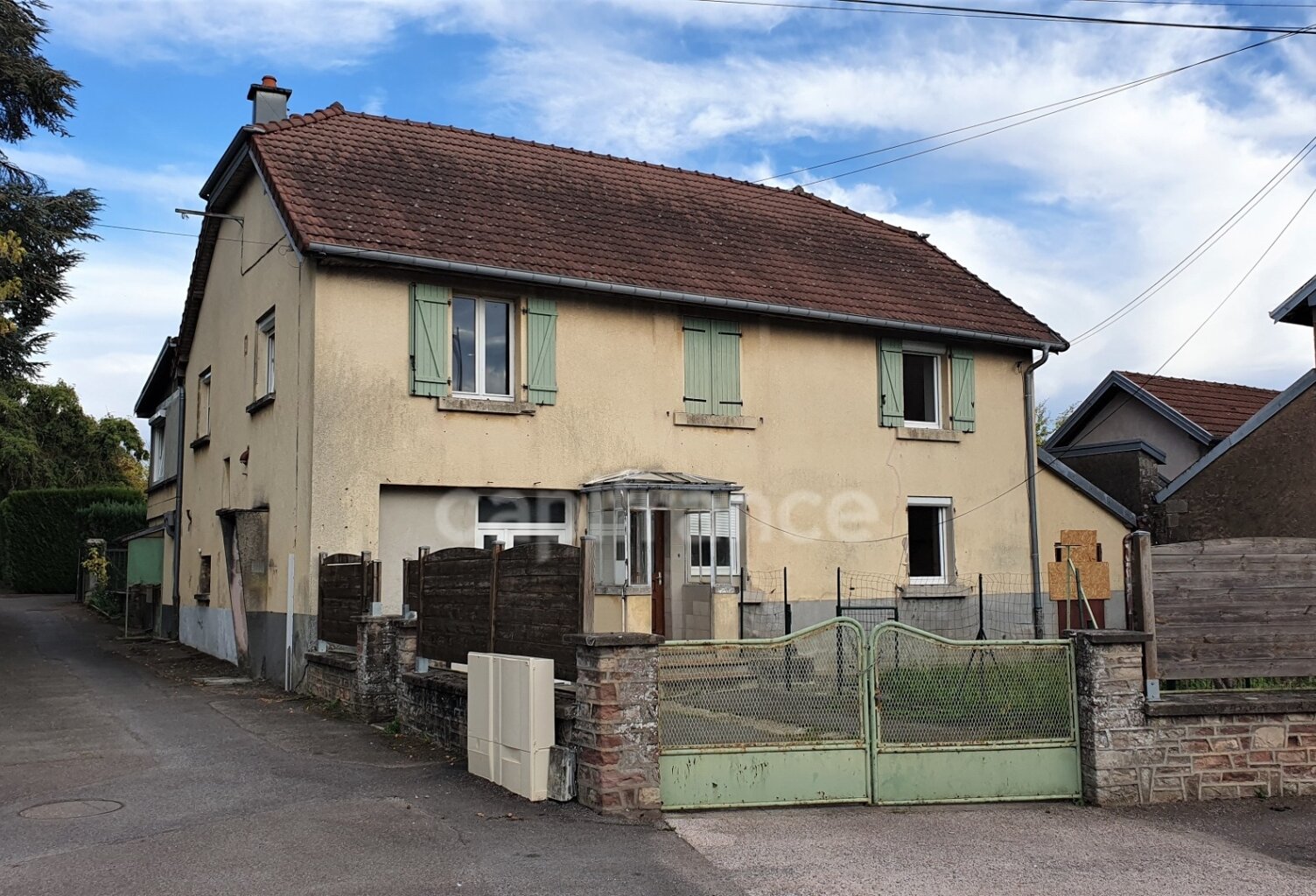 Immeuble de 3 logements à vendre LUXEUIL LES BAINS (70) — photo 1