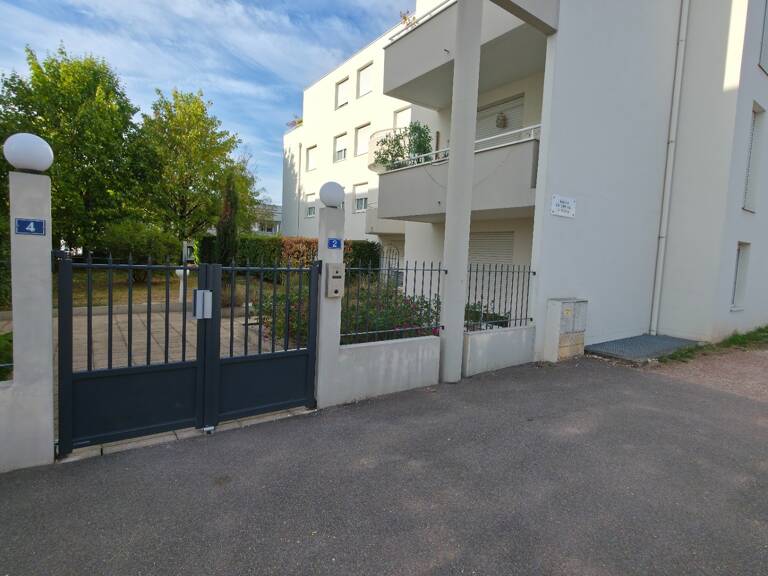 Appartement T2 45m2 avec terrasse Dijon Avenue Kellermann — photo 1
