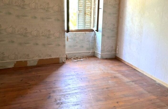   VITTEAUX – MAISON À RÉNOVER – BEAU POTENTIEL ! — photo 4