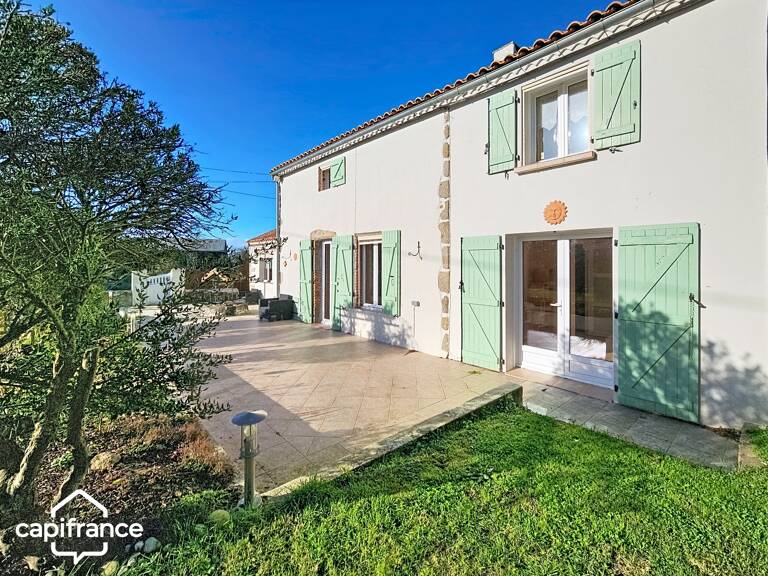 Maison familiale 131 m² – 4 chambres + bureau – vie de plain-pied – jardin 620 m² – La Chapelle-Gaudin (Argentonnay 79150) — photo 1
