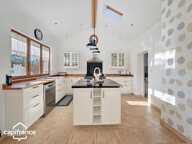 Maison familiale 131 m² – 4 chambres + bureau – vie de plain-pied – jardin 620 m² – La Chapelle-Gaudin (Argentonnay 79150) — photo 3