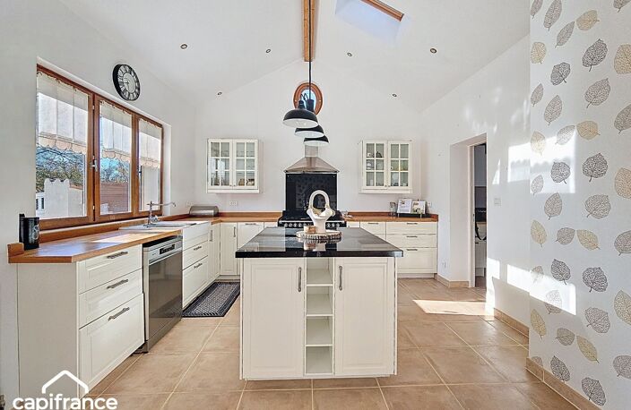 Maison familiale 131 m² – 4 chambres + bureau – vie de plain-pied – jardin 620 m² – La Chapelle-Gaudin (Argentonnay 79150) — photo 3