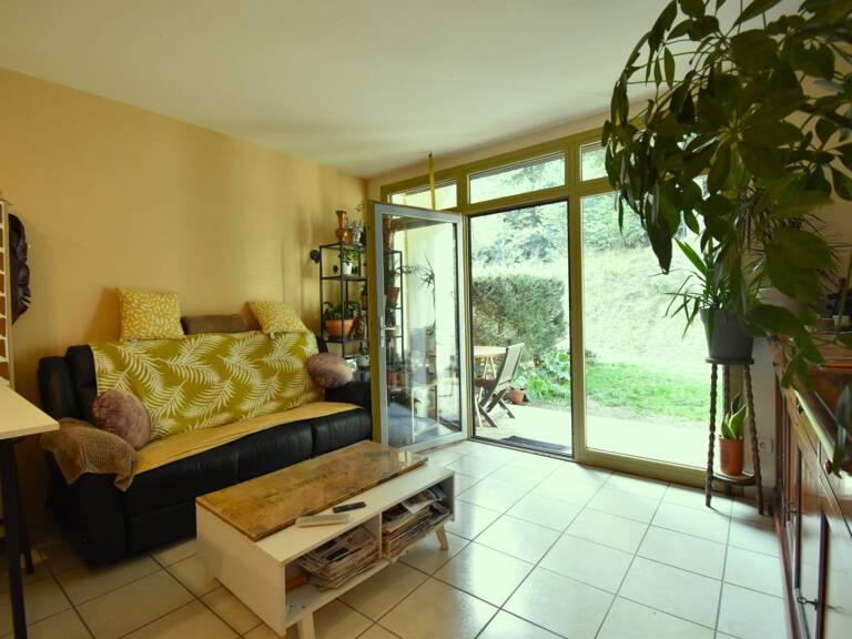 Appartement plain-pied avec extérieur LE CHAMBON SUR LIGNON (43) — photo 1