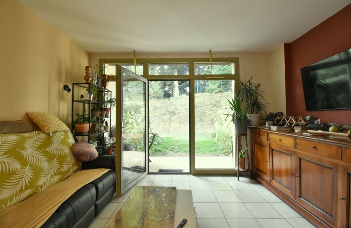 Appartement plain-pied avec extérieur LE CHAMBON SUR LIGNON (43) — photo 2