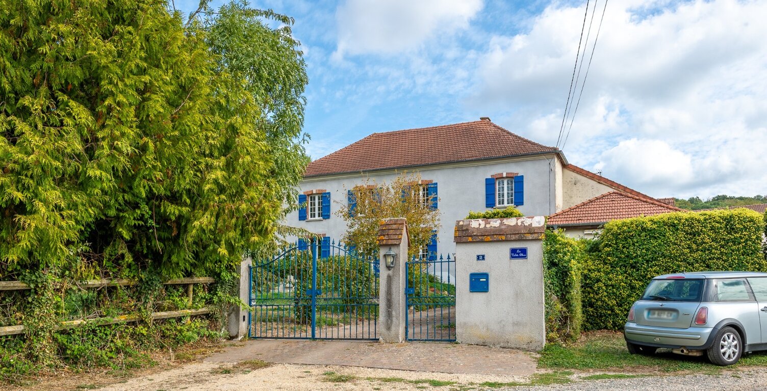 FESTIGNY (51) à vendre maison bourgeoise de 9 pièces — photo 1