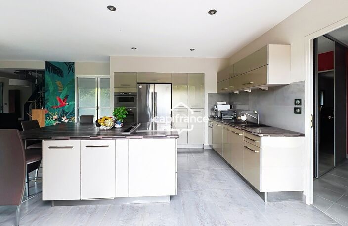 Maison à vendre  pièces CHANGE (72) — photo 3