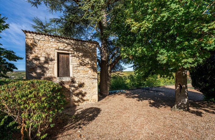 Maison à vendre 13 pièces  () — photo 2