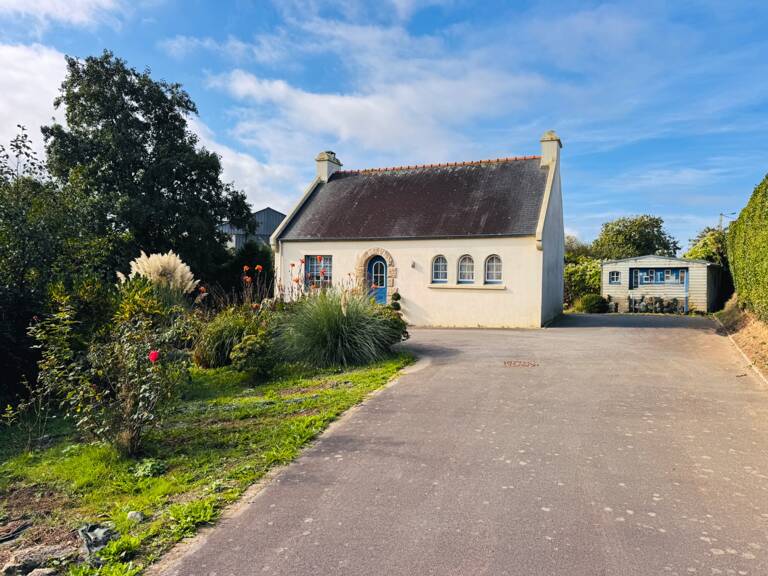 Maison T 3 avec étang et grenier aménageable sur 2 183 m² de terrain – Plouguin — photo 1