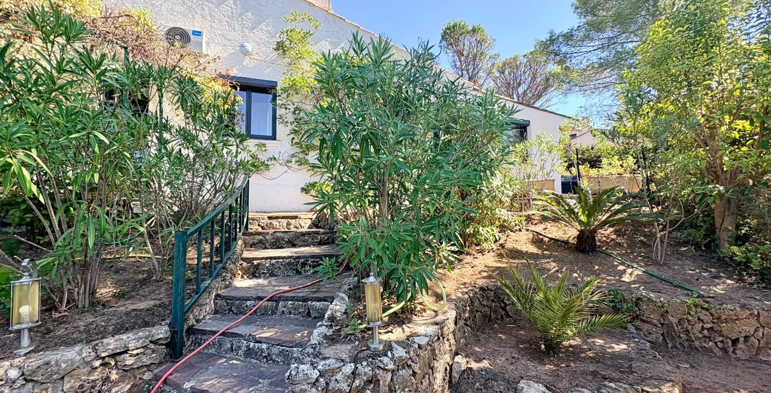 Maison à vendre 7 pièces FREJUS (83) — photo 1