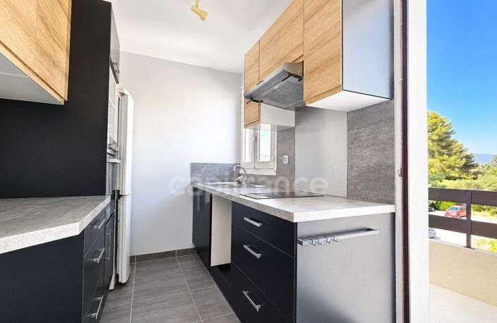 Appartement à vendre 3/4 pièces et possibilité garage LA LONDE LES MAURES  CENTRE VILLE (83) — photo 4