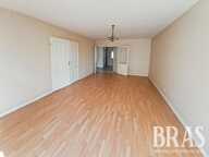 Avenue Camus, appartement avec double garage — photo 2