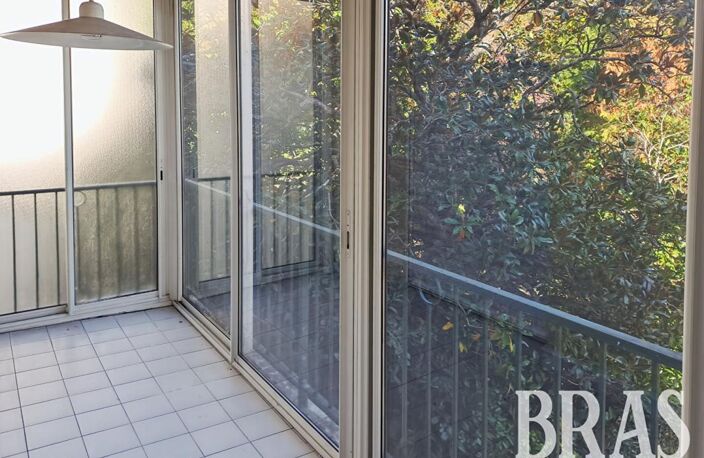 Avenue Camus, appartement avec double garage — photo 5