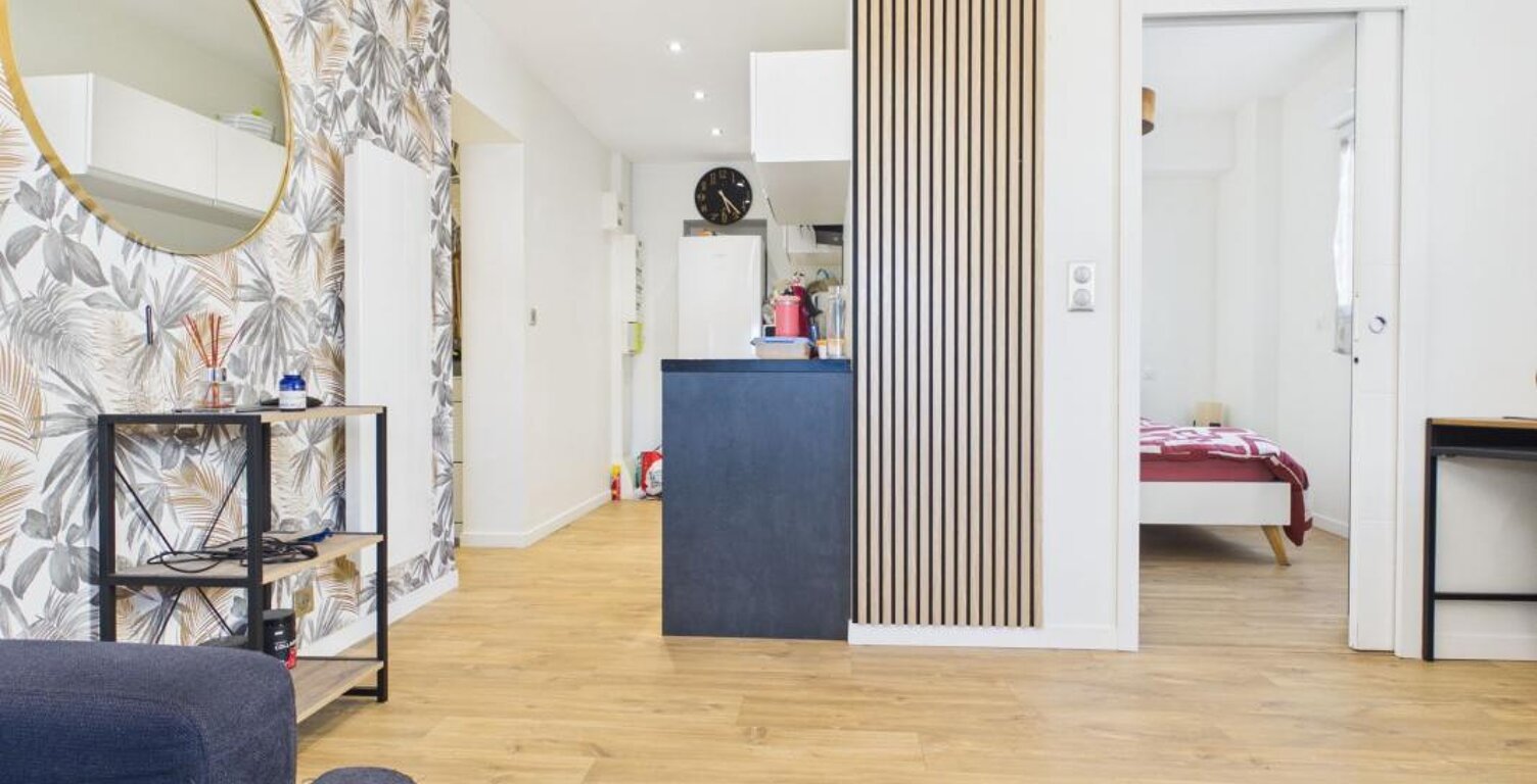Appartement T3 proche commerce — photo 1
