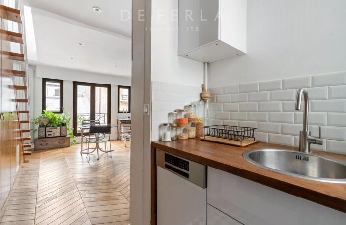 Wagram : 2 pièces refait à neuf par architecte en Duplex avec extérieur — photo 4