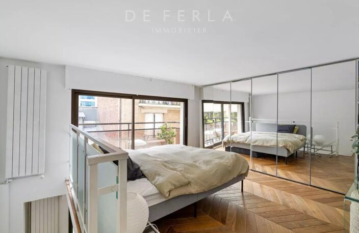 Wagram : 2 pièces refait à neuf par architecte en Duplex avec extérieur — photo 5