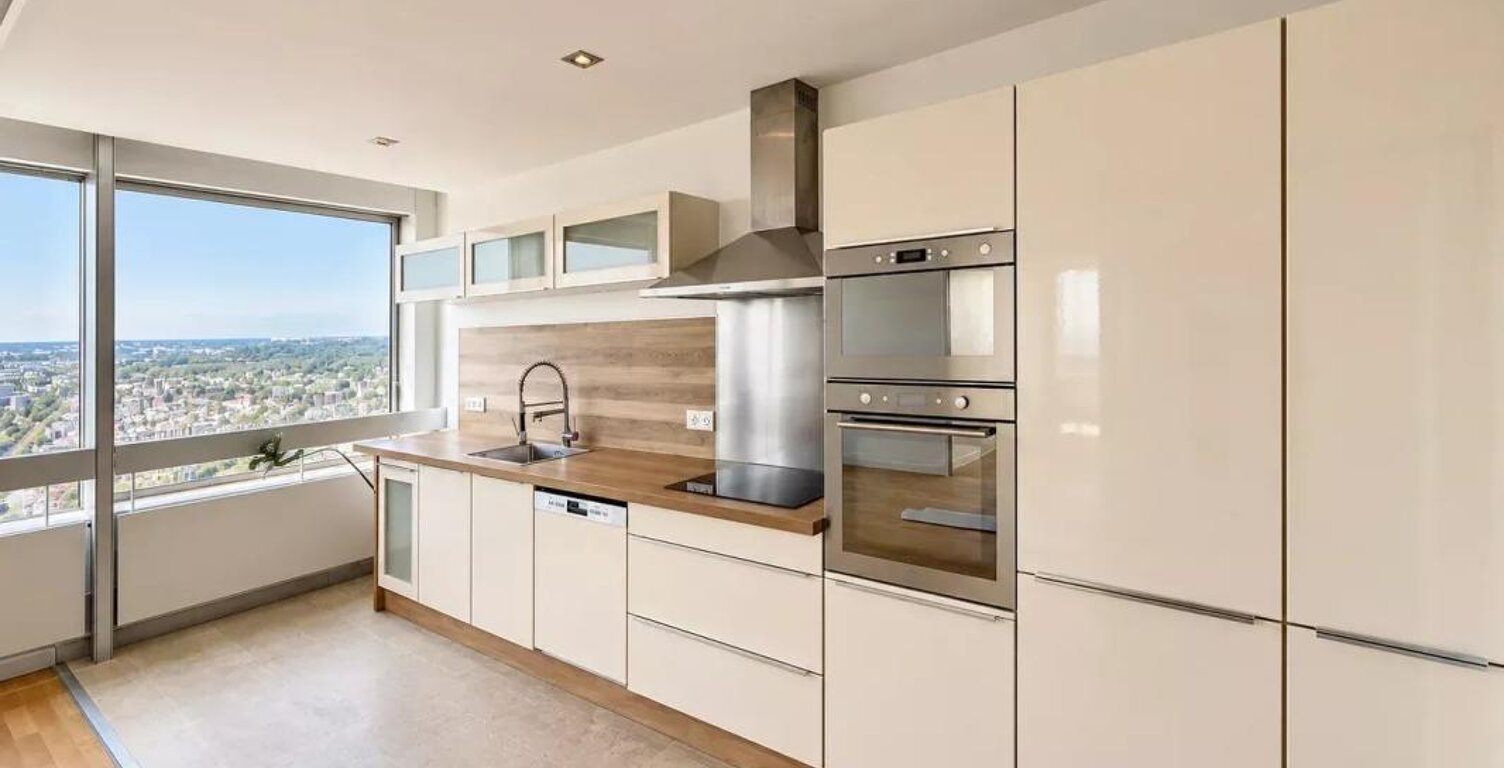 Appartement familial 5 pièces au 40ᵉ étage avec vue panoramique sur Paris — photo 1