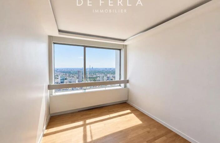 Appartement familial 5 pièces au 40ᵉ étage avec vue panoramique sur Paris — photo 3