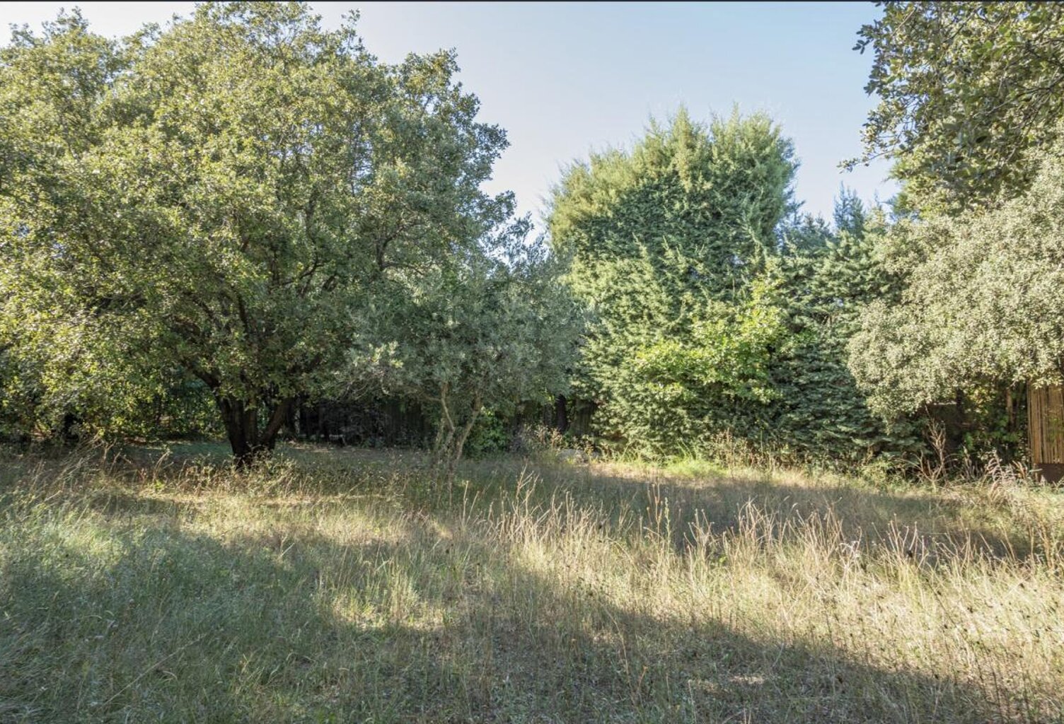 Vente Terrain à bâtir de 750m² - 13100 Saint-Marc-Jaumegarde — photo 1