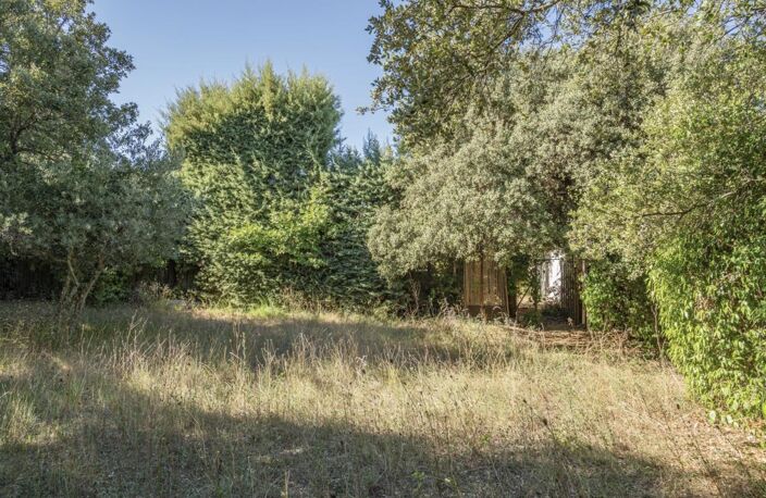 Vente Terrain à bâtir de 750m² - 13100 Saint-Marc-Jaumegarde — photo 3