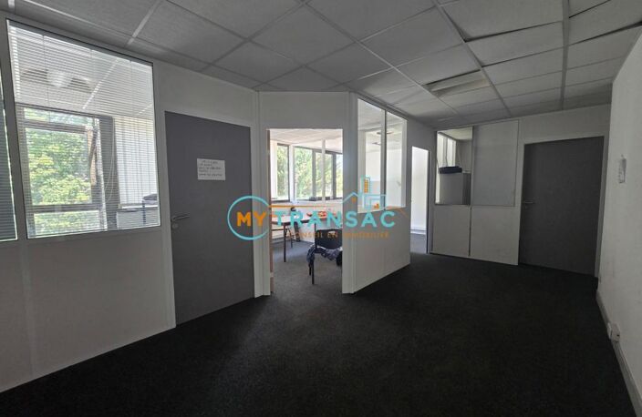 My Transac vous propose à la location 543m² de locaux d'activités et bureaux  sur Boissy Saint Léger — photo 3