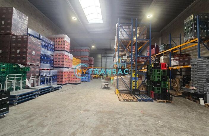 BOISSY SAINT LEGER - My Transac vous propose à la location des locaux d'activités et bureaux de 1 631m² divisible à partir de 543m² — photo 2