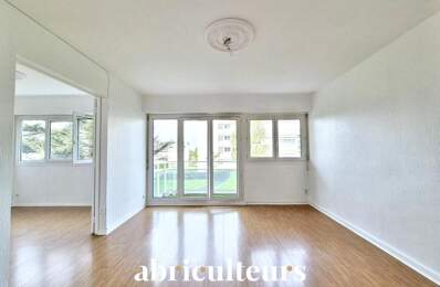 Appartement 5 pièces de 84 m² avec cave et place de parking – Cognac (16100) — photo du bien