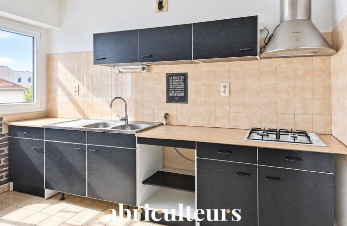 Appartement 5 pièces de 84 m² avec cave et place de parking – Cognac (16100) — photo 4