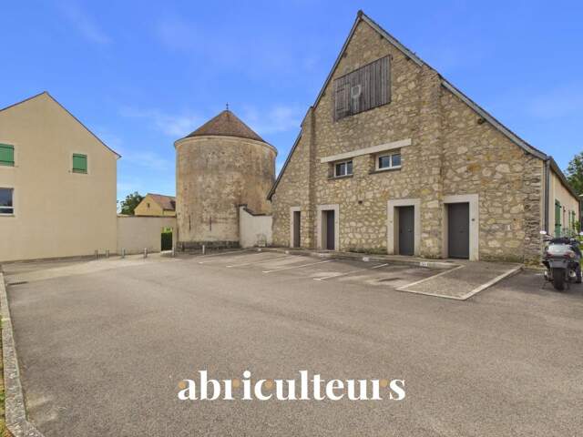 Coup de Cœur Assuré : Superbe T2 au cachet unique dans une ancienne Grange Dîmière à Survilliers (95470) — photo du bien