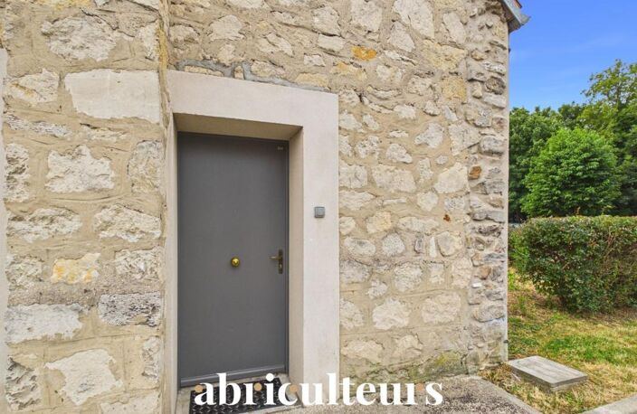 Coup de Cœur Assuré : Superbe T2 au cachet unique dans une ancienne Grange Dîmière à Survilliers (95470) — photo 3