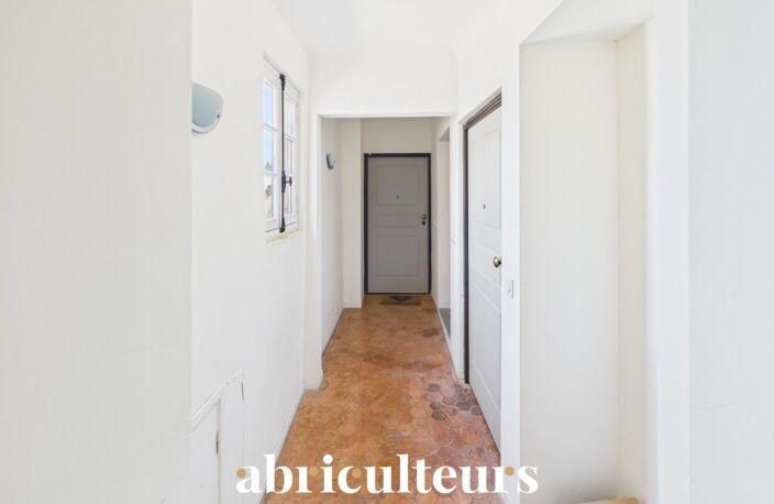 Lumineux appartement de 54 m² habitables en vente dans le centre historique de Grasse (06130) — photo 5
