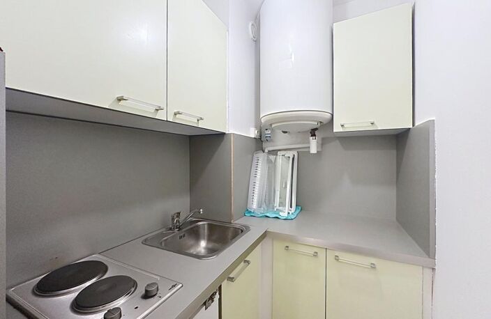 Appartement T1 - A louer - Avignon Intra-Muros — photo 2