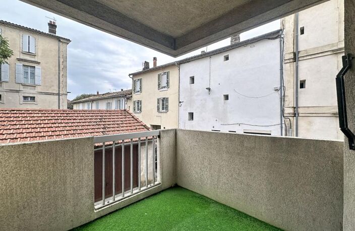 Appartement T1 - A louer - Avignon Intra-Muros — photo 5