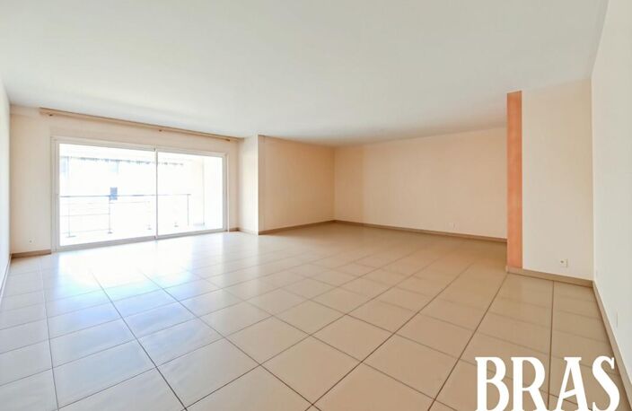 Les Sables D Olonne, quartier gare, Appartement de 85.38 m² avec garage! — photo 4