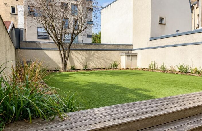 Rez-de-jardin avec jardin et terrasse privatifs - Bureaux de standing à 100 mètres du métro et des commerces — photo 2