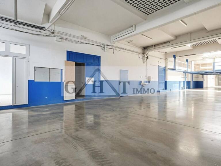 Local d'activités 560m2 à louer Montreuil — photo 1