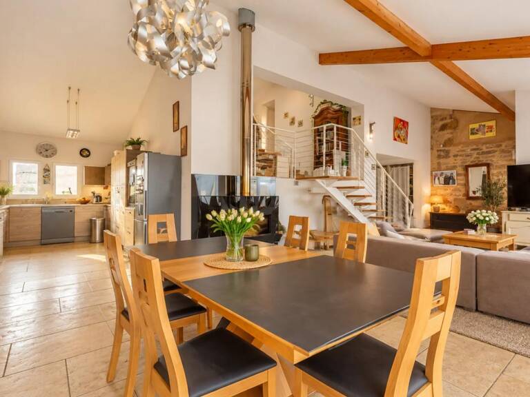 Maison de 7 pièces de 185 m² à Villefranche-sur-Saône - Bordelan — photo 1