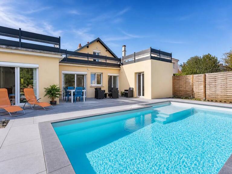 Maison 6 pièces, 155 m² à Nantes avec terrasses, garage, piscine — photo 1