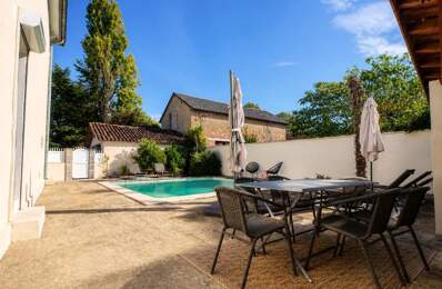 Maison de 8 pièces de 250 m² à Vicq-d'Auribat — photo du bien