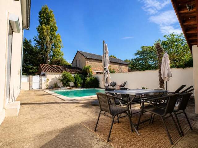Maison de 8 pièces de 250 m² à Vicq-d'Auribat — photo du bien