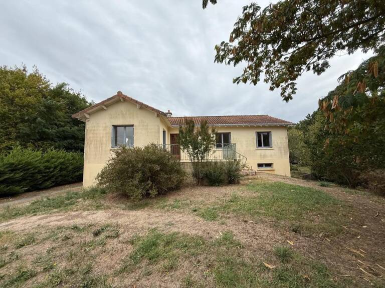 Maison de 5 pièces de 160 m² à Savigny-Lévescault — photo 1