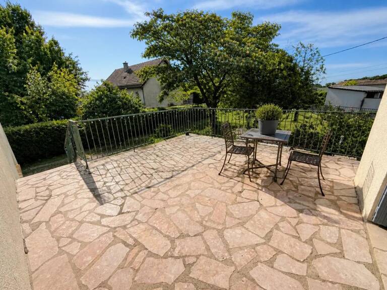 Maison de 5 pièces de 160 m² à Savigny-Lévescault — photo 1