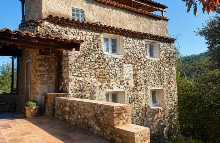 Maison de 4 pièces de 210 m² à Tornac — photo 2