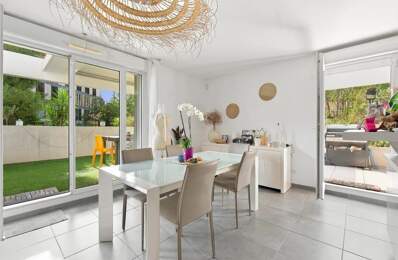 Appartement 4 pièces de 82 m² situé à Marseille — photo du bien