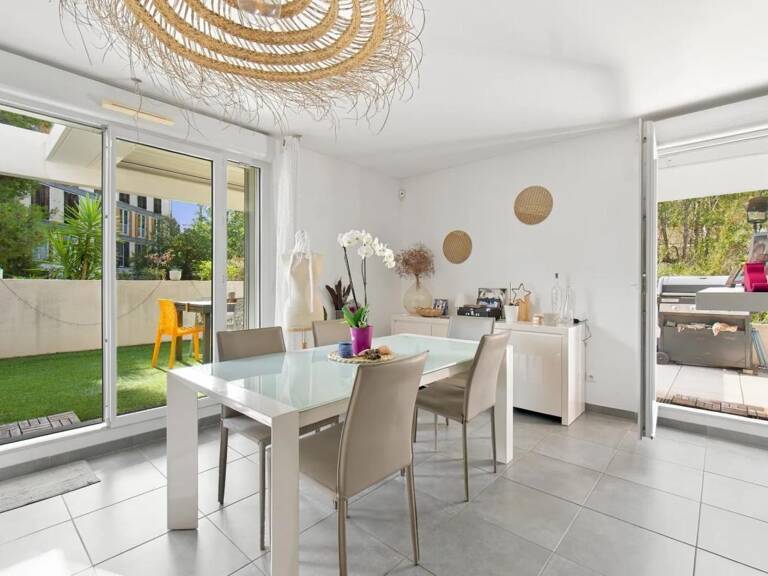 Appartement 4 pièces de 82 m² situé à Marseille — photo 1