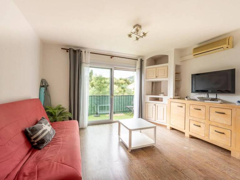 Cavalaire-sur-Mer - Appartement T2 42m2 avec balcon et parking — photo 1